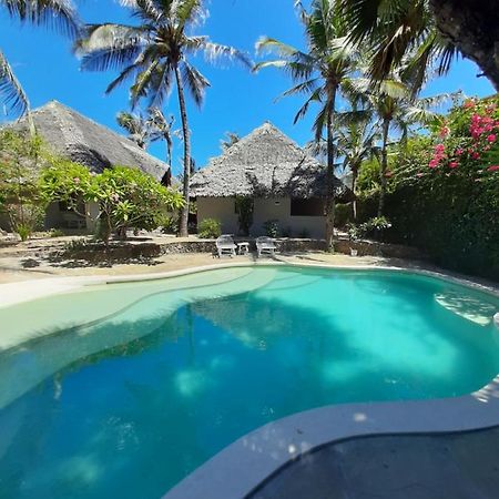 Mbuyu Lodge Watamu Eksteriør billede